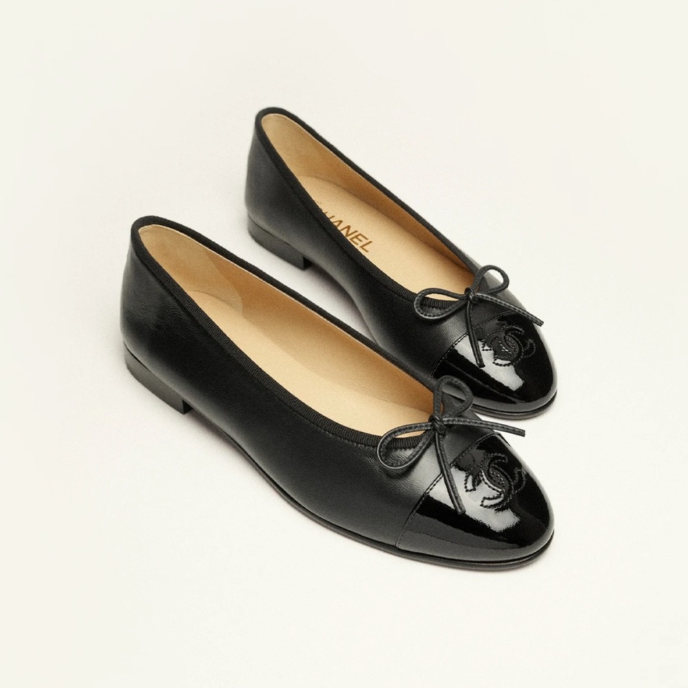 CHANEL Glossy Black Loafers
